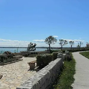 Apartman Ivago Sabunike, Privlaka